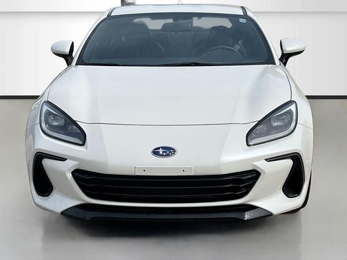 Crystal White Pearl 2023 Subaru BRZ Limited
