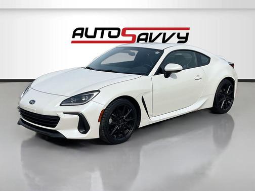 Crystal White Pearl 2023 Subaru BRZ Limited