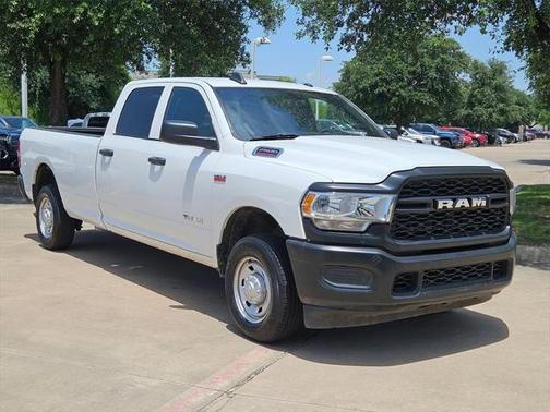 2022 RAM 2500 Tradesman Crew Cab 4x2 8' Box