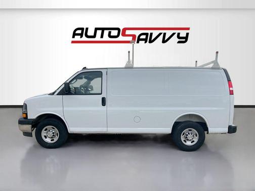 Summit White 2025 Chevrolet Express 2500 Work Van