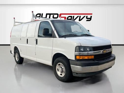 Summit White 2025 Chevrolet Express 2500 Work Van
