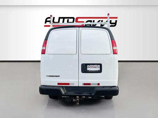 Summit White 2025 Chevrolet Express 2500 Work Van