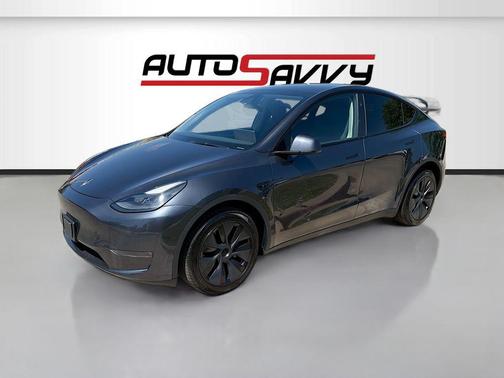 2024 Tesla Model Y Long Range Dual Motor All-Wheel Drive