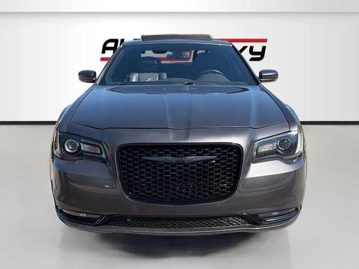 2022 Chrysler 300 S