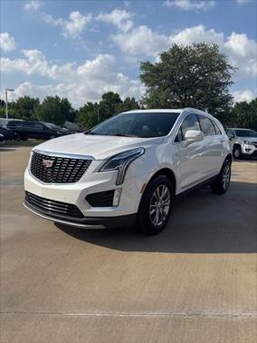 2022 Cadillac XT5 Premium Luxury