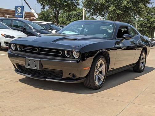 2021 Dodge Challenger SXT