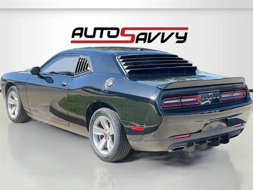 2021 Dodge Challenger SXT