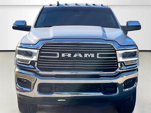 2019 RAM 2500 Laramie Crew Cab 4x4 6'4' Box