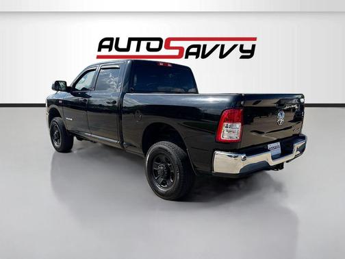 Diamond Black Crystal Pearlcoat 2021 RAM 2500 Tradesman Crew Cab 4x4 6'4' Box