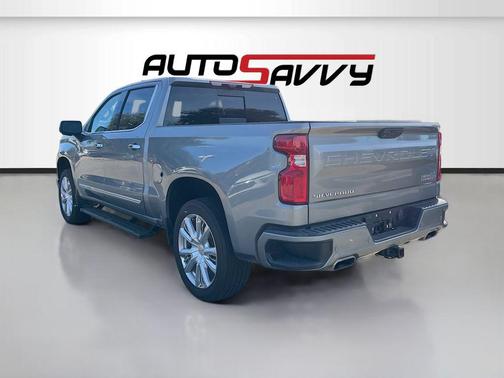 Sterling Gray Metallic 2023 Chevrolet Silverado 1500 High Country