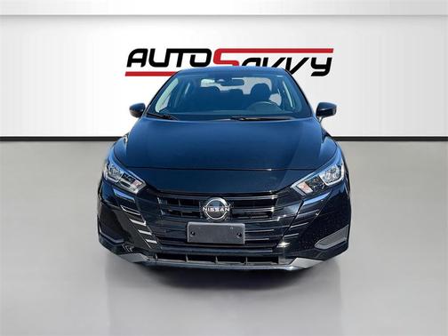 2023 Nissan Versa 1.6 SV