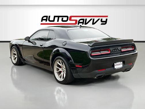 Pitch Black Clearcoat 2023 Dodge Challenger R/T Scat Pack Widebody
