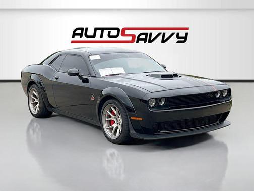 Pitch Black Clearcoat 2023 Dodge Challenger R/T Scat Pack Widebody