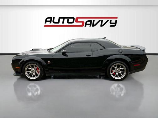 Pitch Black Clearcoat 2023 Dodge Challenger R/T Scat Pack Widebody