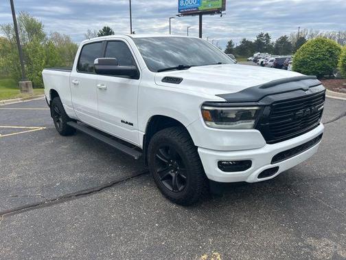 Bright White Clearcoat 2021 RAM 1500 Big Horn/Lone Star