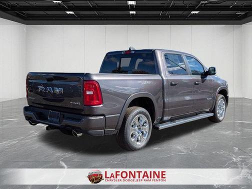 Granite Crystal Metallic Clearcoat 2026 RAM 1500 Big Horn/Lone Star