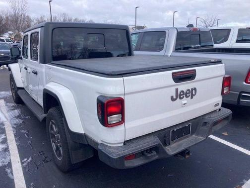 Photo 3 of 13 of 2020 Jeep Gladiator Overland