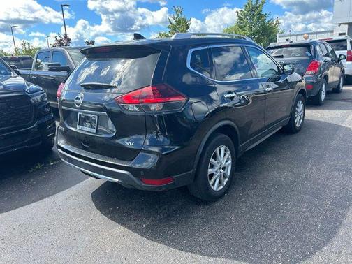 Magnetic Black Pearl 2019 Nissan Rogue SV