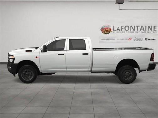 2025 RAM 2500 Tradesman Crew Cab 4x4 8' Box