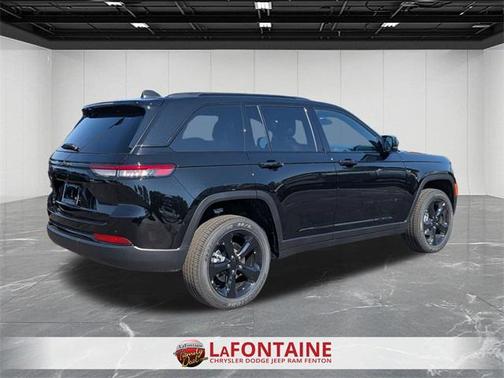 2025 Jeep Grand Cherokee Altitude