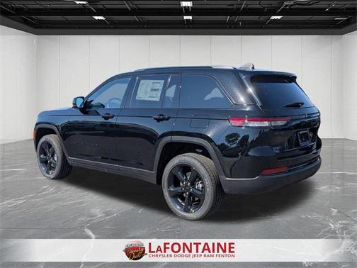 2025 Jeep Grand Cherokee Altitude