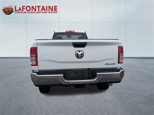 2024 RAM 2500 Tradesman Regular Cab 4x4 8' Box