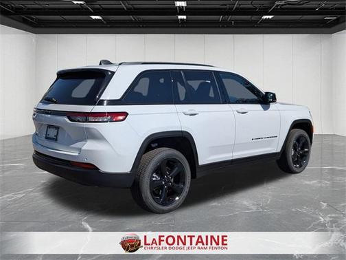 2025 Jeep Grand Cherokee Altitude