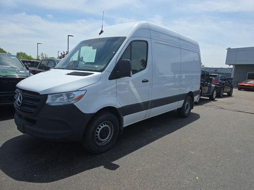 Arctic White 2025 Mercedes-Benz Sprinter 2500 Standard Roof