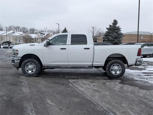 2026 RAM 2500 Tradesman Crew Cab 4x4 6'4' Box