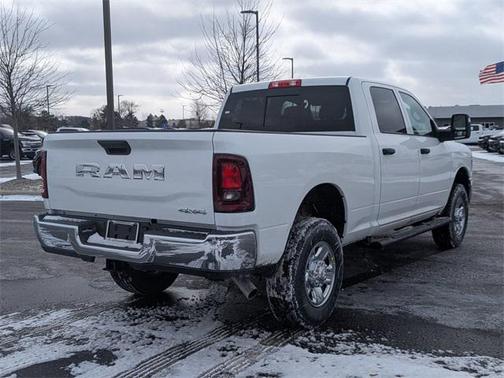 2026 RAM 2500 Tradesman Crew Cab 4x4 6'4' Box