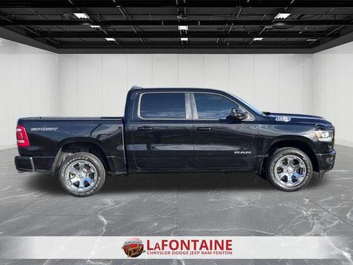 Diamond Black Crystal Pearlcoat 2023 RAM 1500 Big Horn/Lone Star