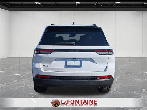 2025 Jeep Grand Cherokee Altitude