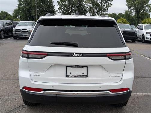 2025 Jeep Grand Cherokee Laredo