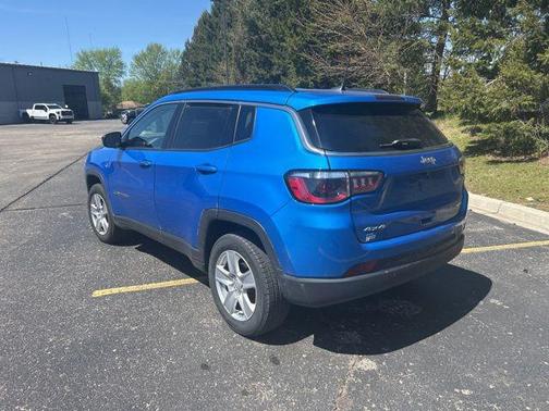 Laser Blue Pearlcoat 2022 Jeep Compass Latitude