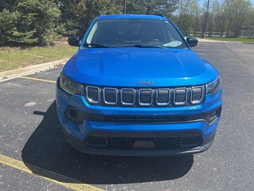Laser Blue Pearlcoat 2022 Jeep Compass Latitude
