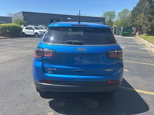 Laser Blue Pearlcoat 2022 Jeep Compass Latitude