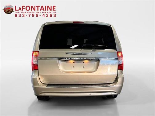 2012 Chrysler Town & Country Touring-L
