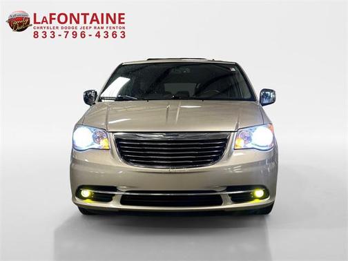 2012 Chrysler Town & Country Touring-L