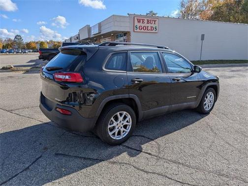 2015 Jeep Cherokee Sport