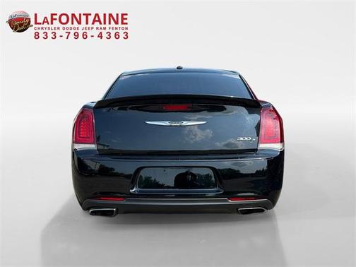2017 Chrysler 300 S