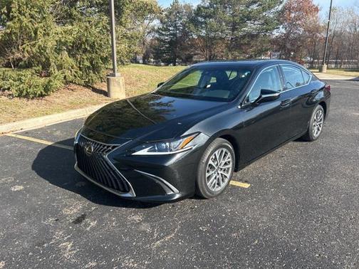 2022 Lexus ES 350 Base
