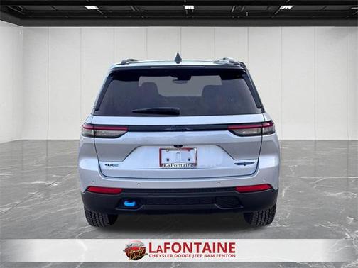 2024 Jeep Grand Cherokee 4xe Trailhawk
