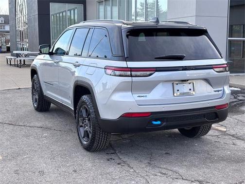 2024 Jeep Grand Cherokee 4xe Trailhawk