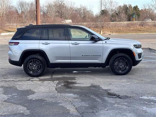 2024 Jeep Grand Cherokee 4xe Trailhawk