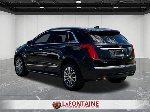 Black Metallic 2017 Cadillac XT5 Luxury