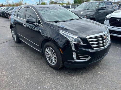 Black Metallic 2017 Cadillac XT5 Luxury