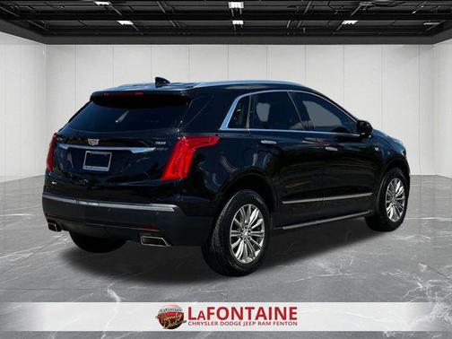 Black Metallic 2017 Cadillac XT5 Luxury