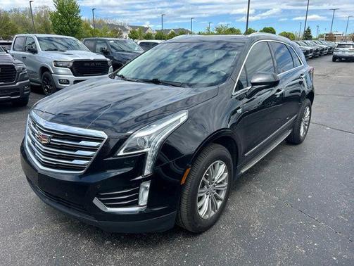 Black Metallic 2017 Cadillac XT5 Luxury