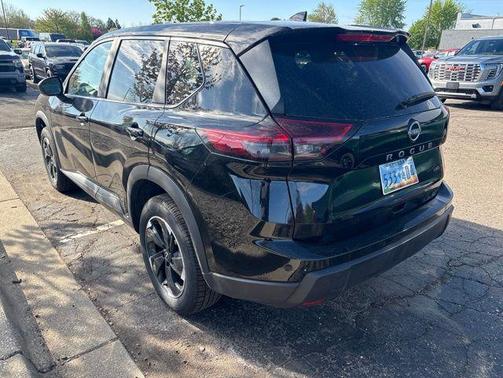 Super Black 2025 Nissan Rogue SV