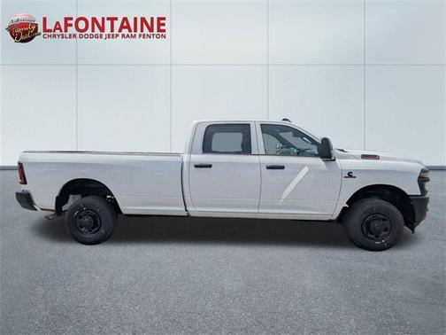 2025 RAM 2500 Tradesman Crew Cab 4x4 8' Box
